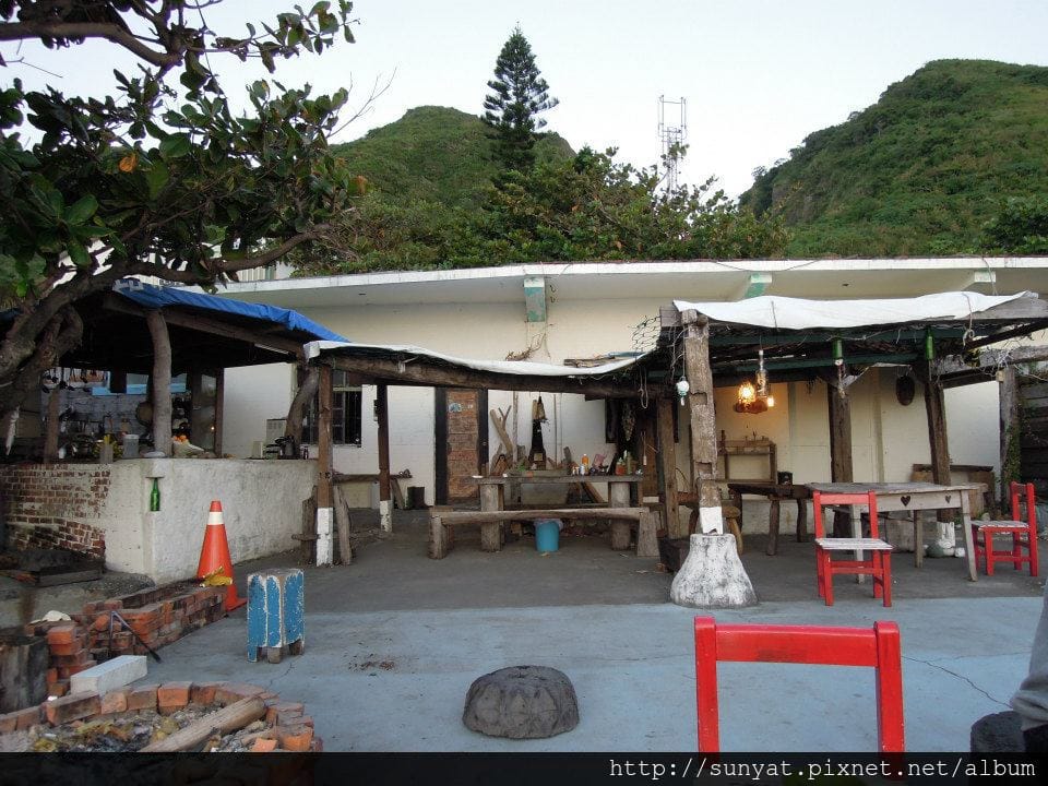 553458_10151209584052206_1023498159_n