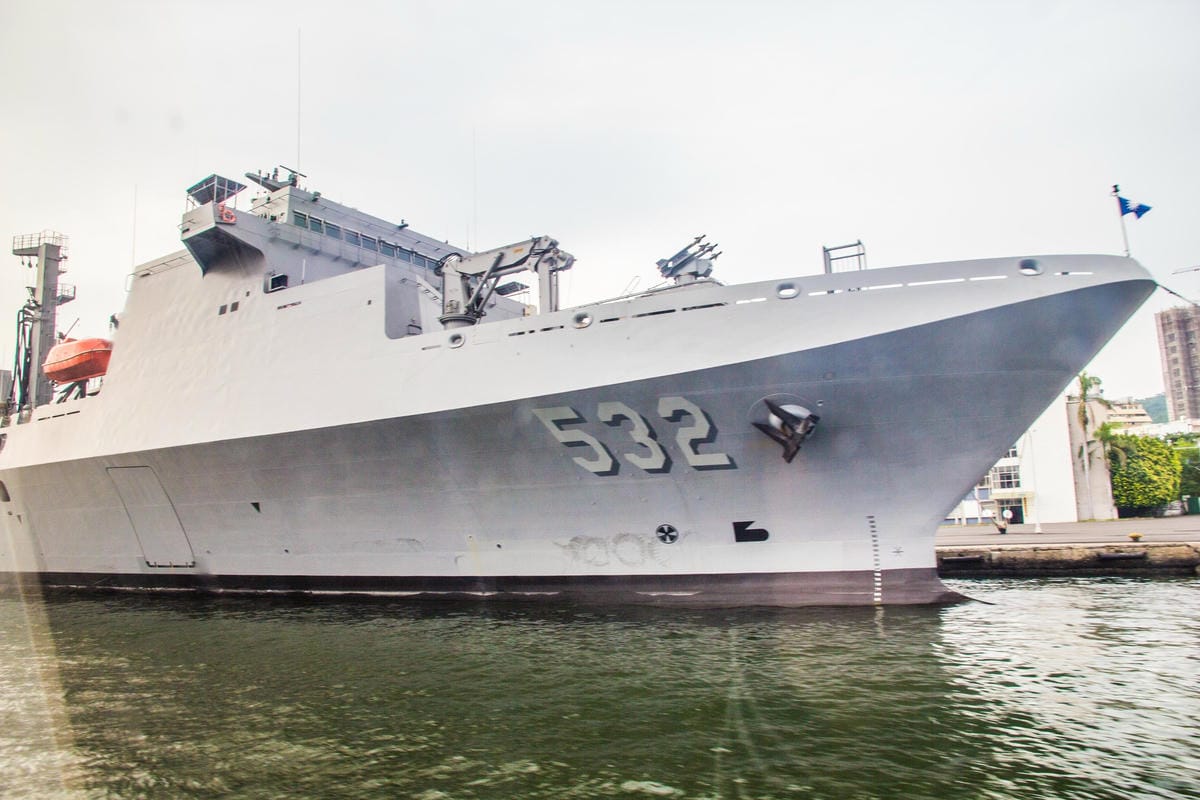 IMG_7043 (Copy).jpg IMG_7043 (Copy).jpg