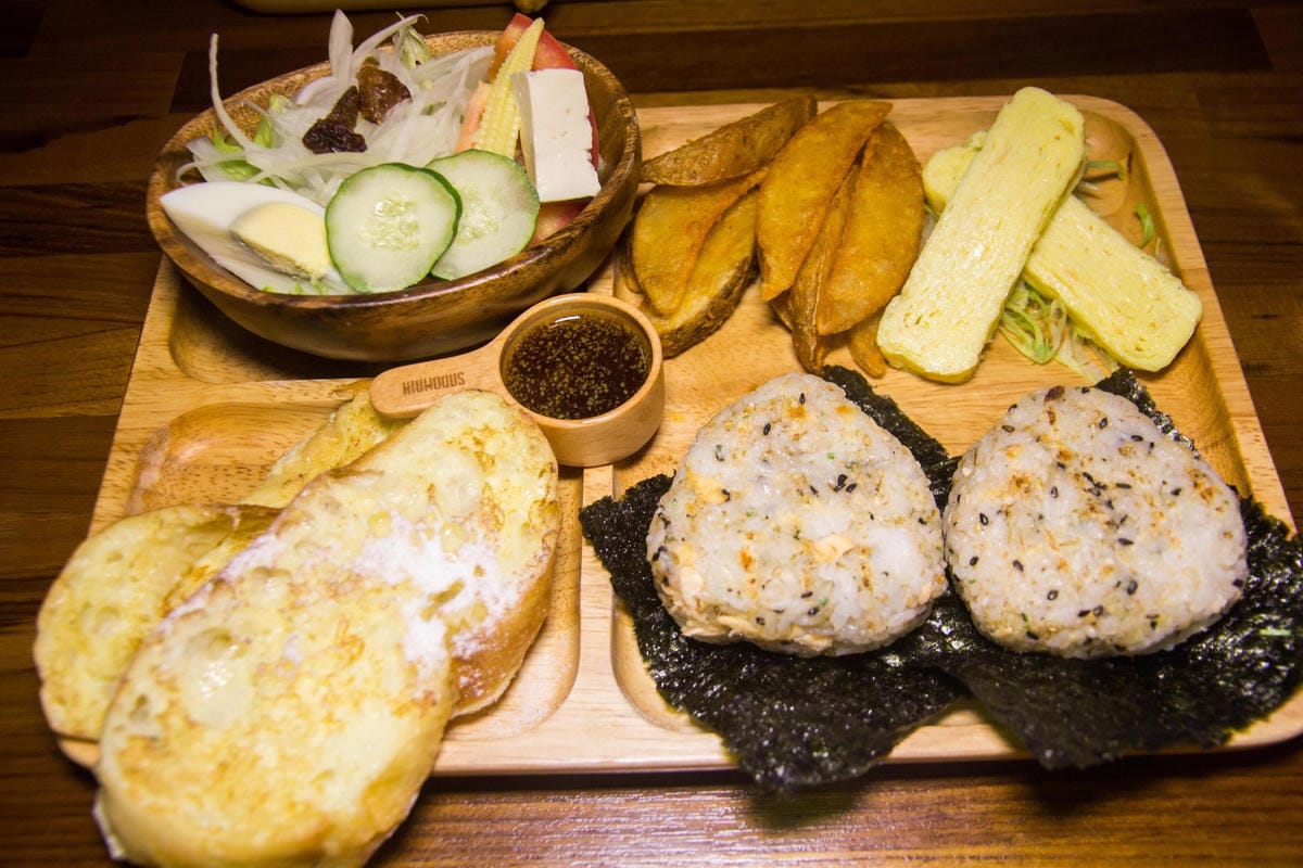 IMG_5591 (Copy).jpg IMG_5591 (Copy).jpg