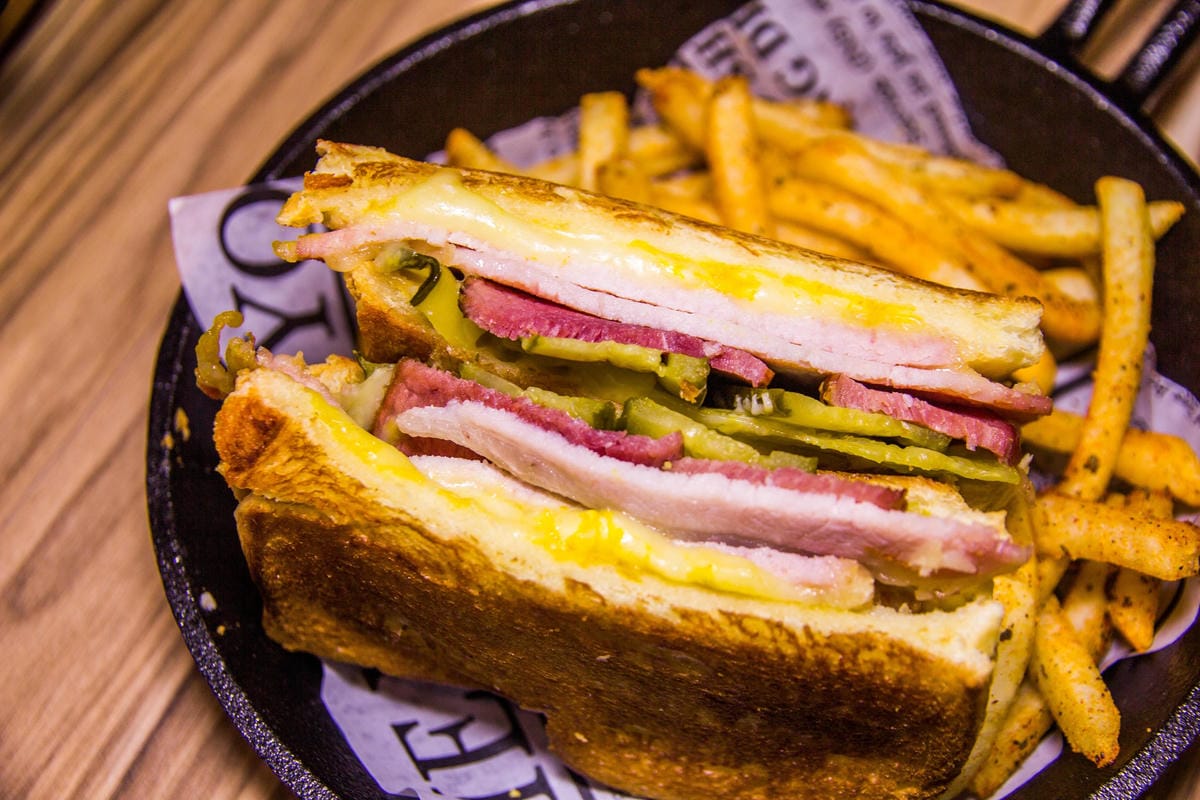 IMG_2376 (Copy).jpg IMG_2376 (Copy).jpg