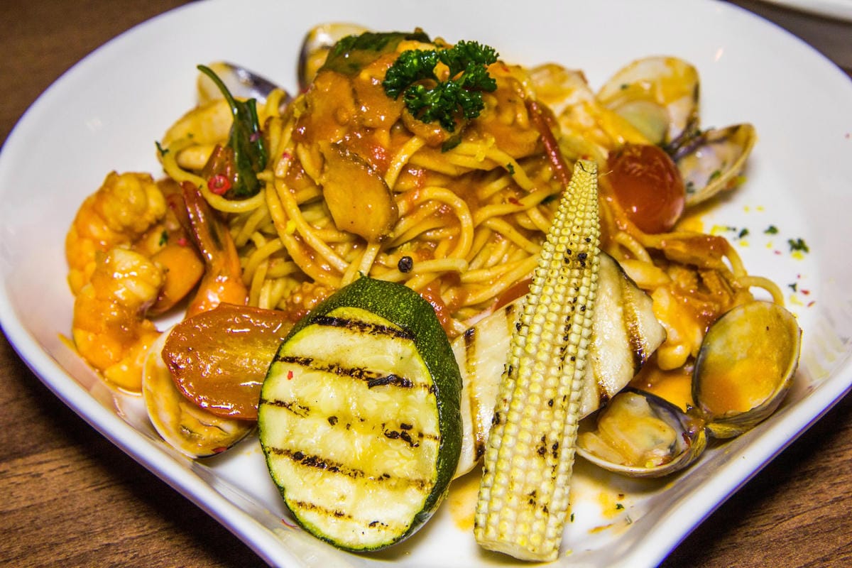 IMG_4693 (Copy).jpg IMG_4693 (Copy).jpg