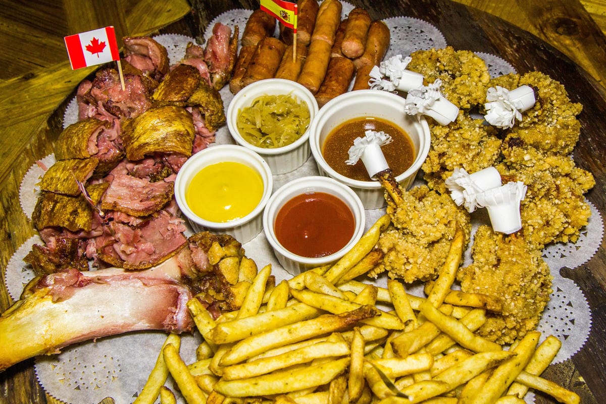 IMG_5542 (Copy).jpg IMG_5542 (Copy).jpg