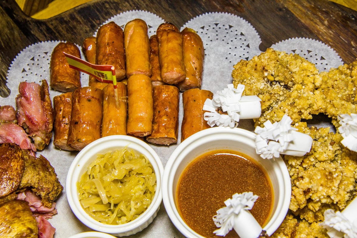 IMG_5541 (Copy).jpg IMG_5541 (Copy).jpg