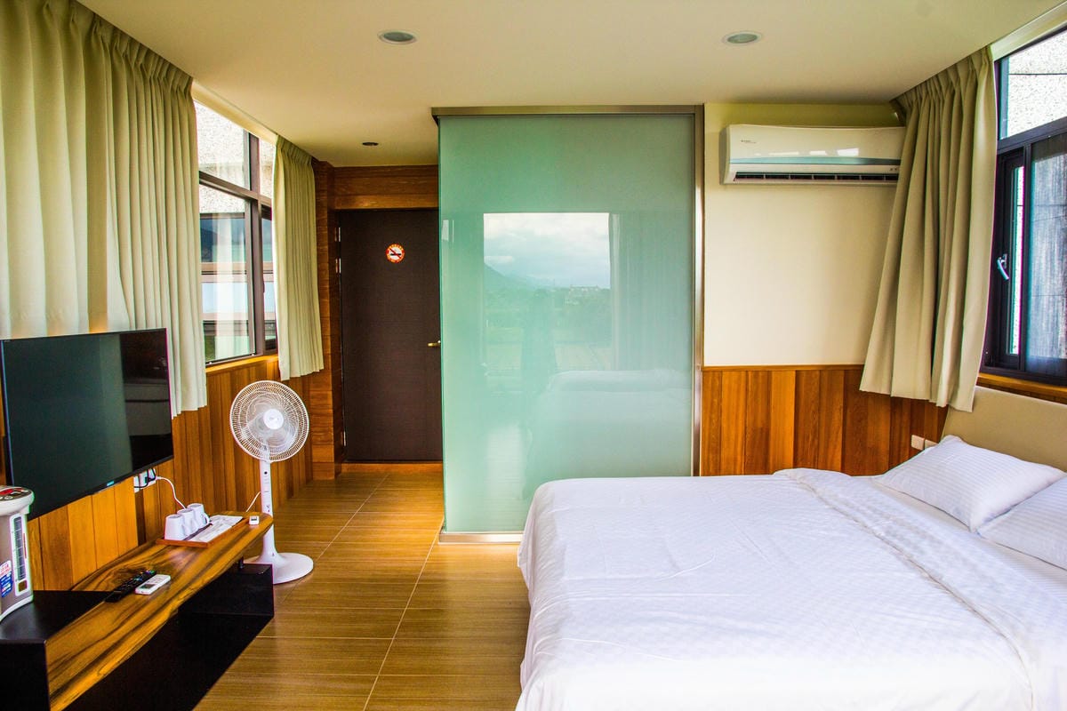 IMG_6013 (Copy).jpg IMG_6013 (Copy).jpg