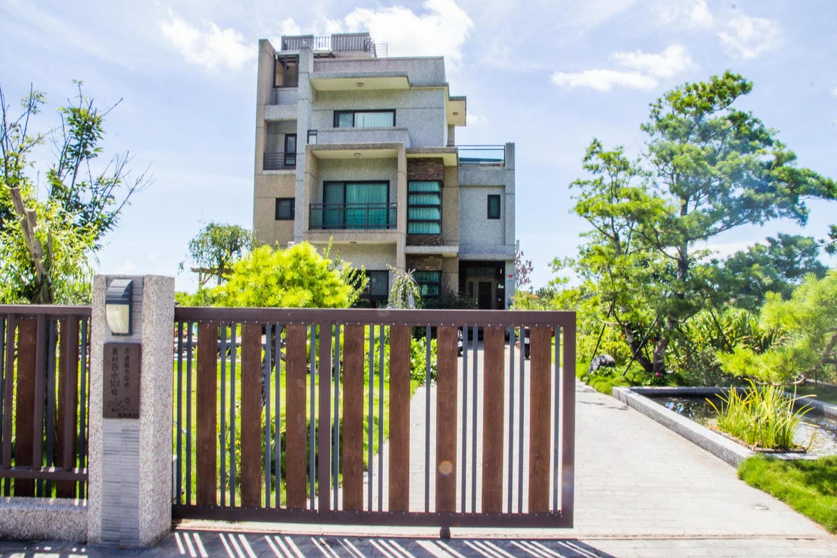 IMG_6261 (Copy).jpg IMG_6261 (Copy).jpg