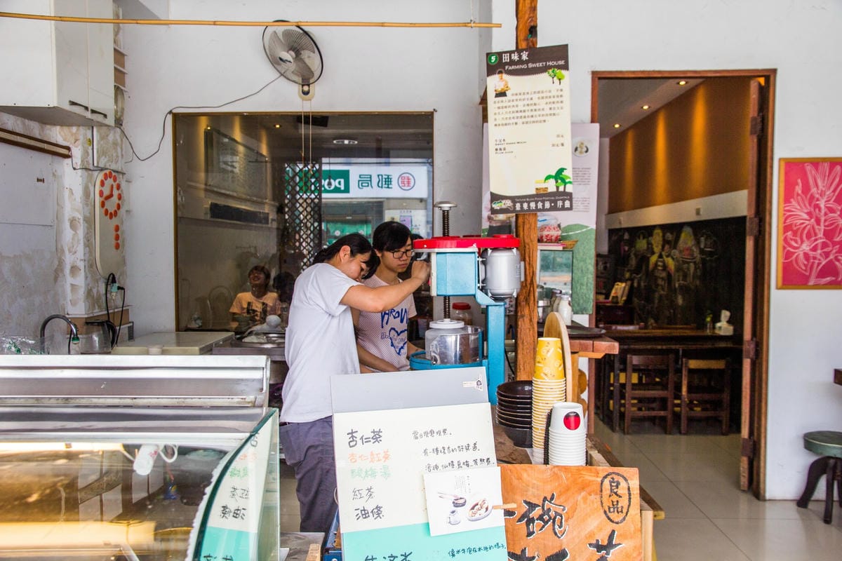 IMG_5933 (Copy).jpg IMG_5933 (Copy).jpg