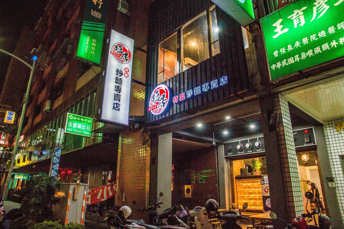 IMG_0880 (Copy).jpg IMG_0880 (Copy).jpg