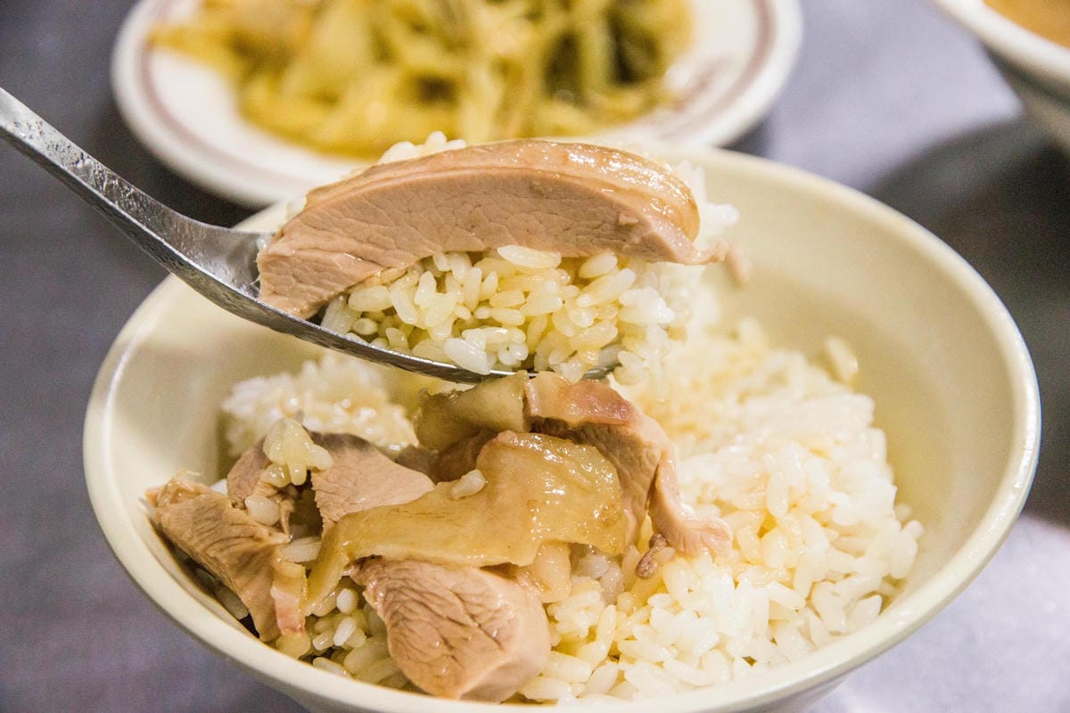 嘉義-阿樓師火雞肉飯 邪惡宵夜場的油香雞肉飯