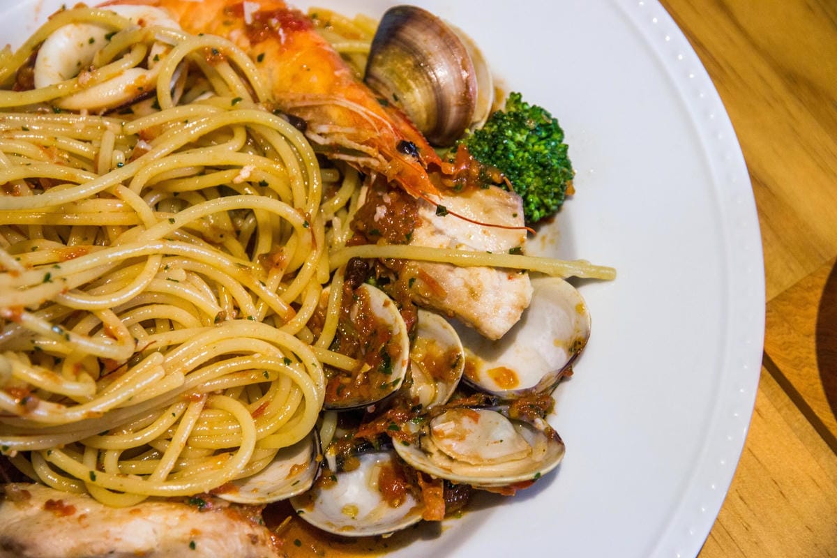 IMG_7562 (Copy).jpg IMG_7562 (Copy).jpg