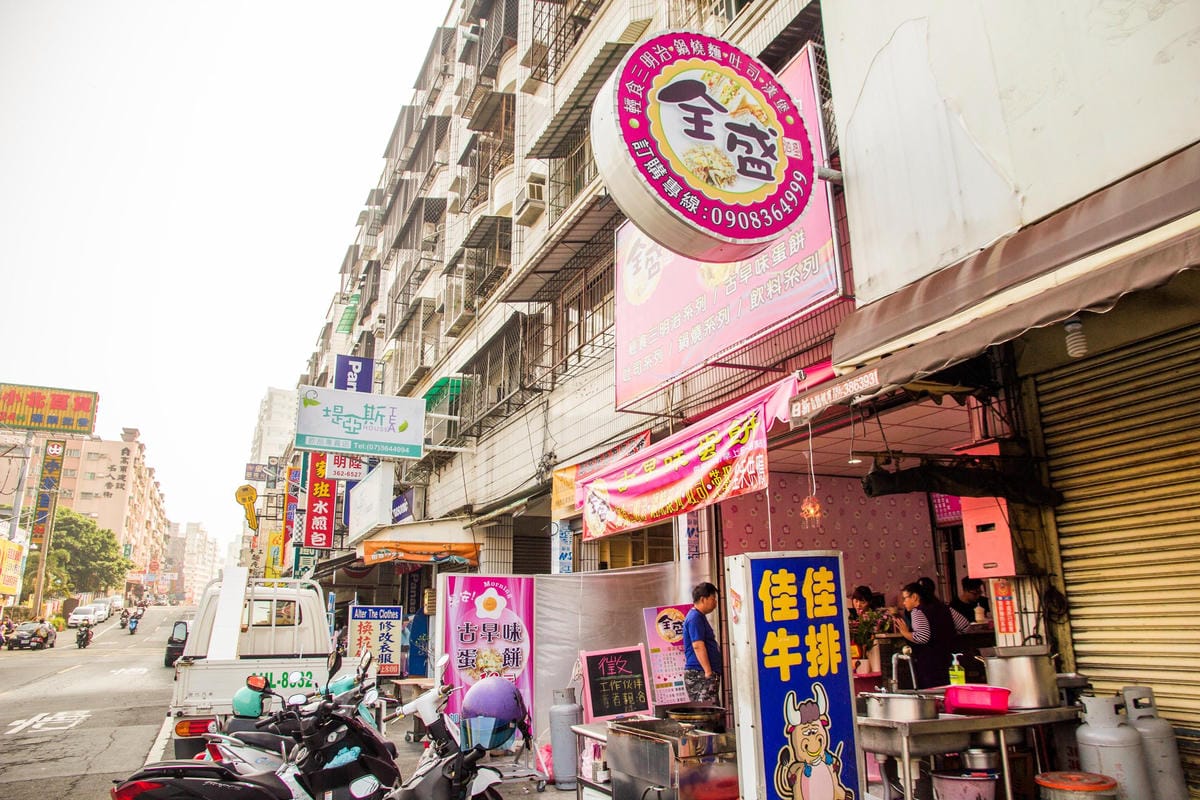 IMG_8283 (Copy).jpg IMG_8283 (Copy).jpg