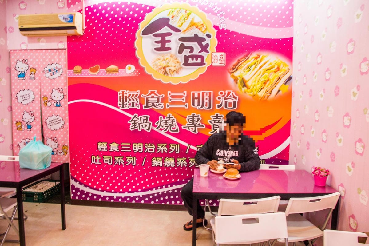 IMG_8325 (Copy).jpg IMG_8325 (Copy).jpg