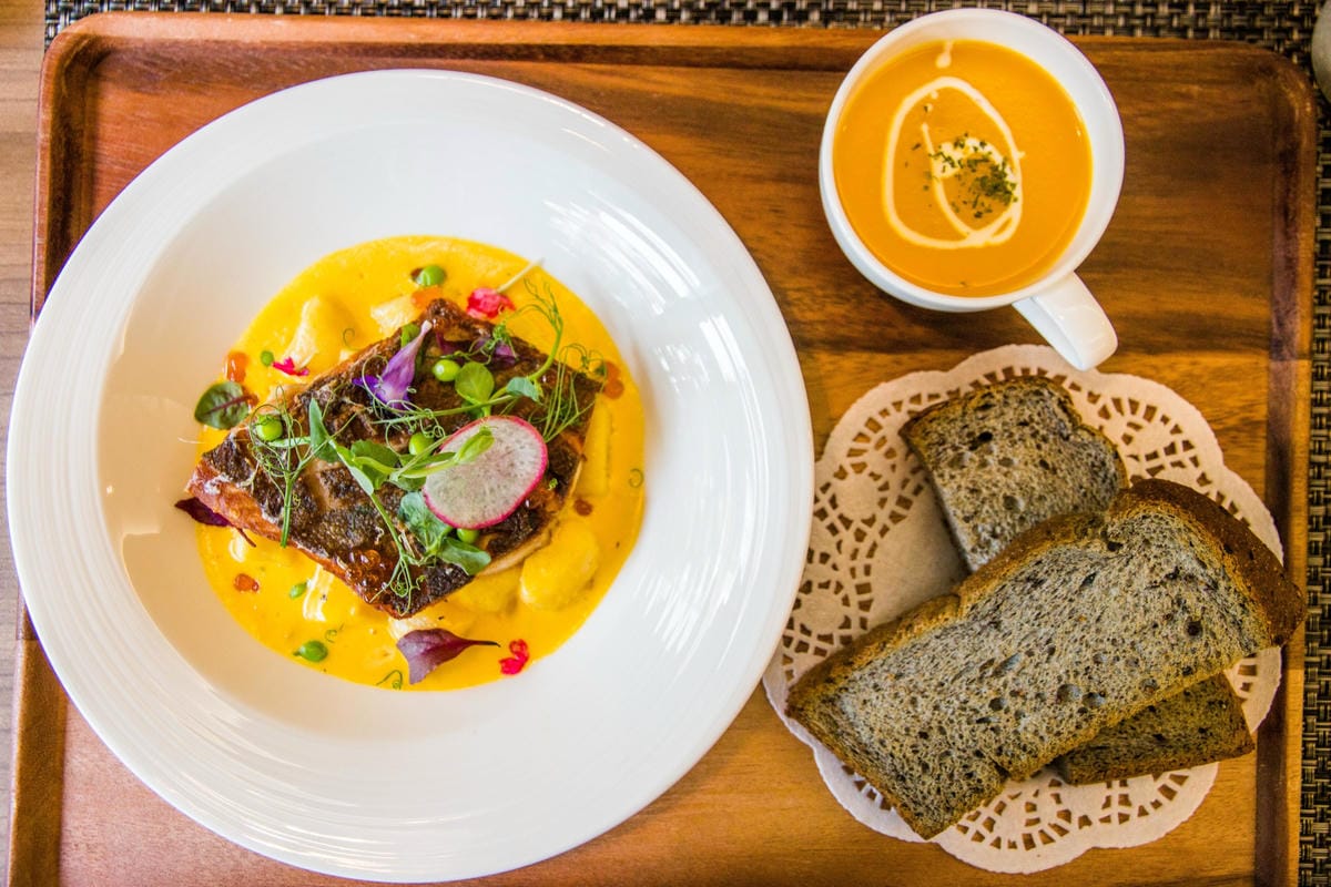 IMG_2595 (Copy).jpg IMG_2595 (Copy).jpg