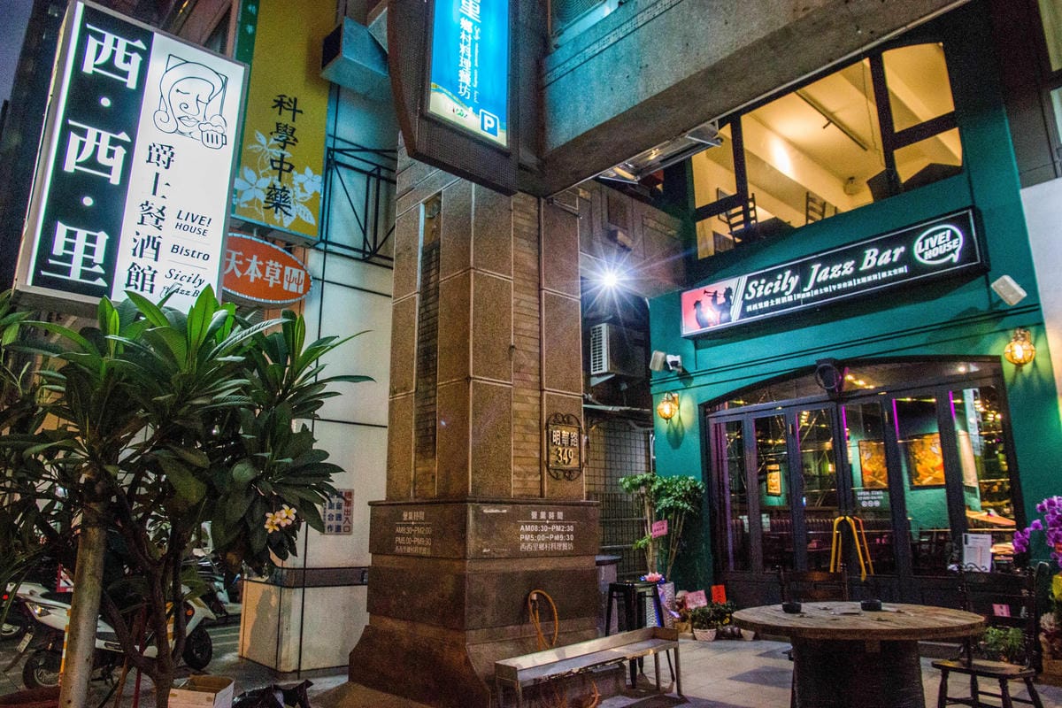 IMG_5457 (Copy).jpg IMG_5457 (Copy).jpg