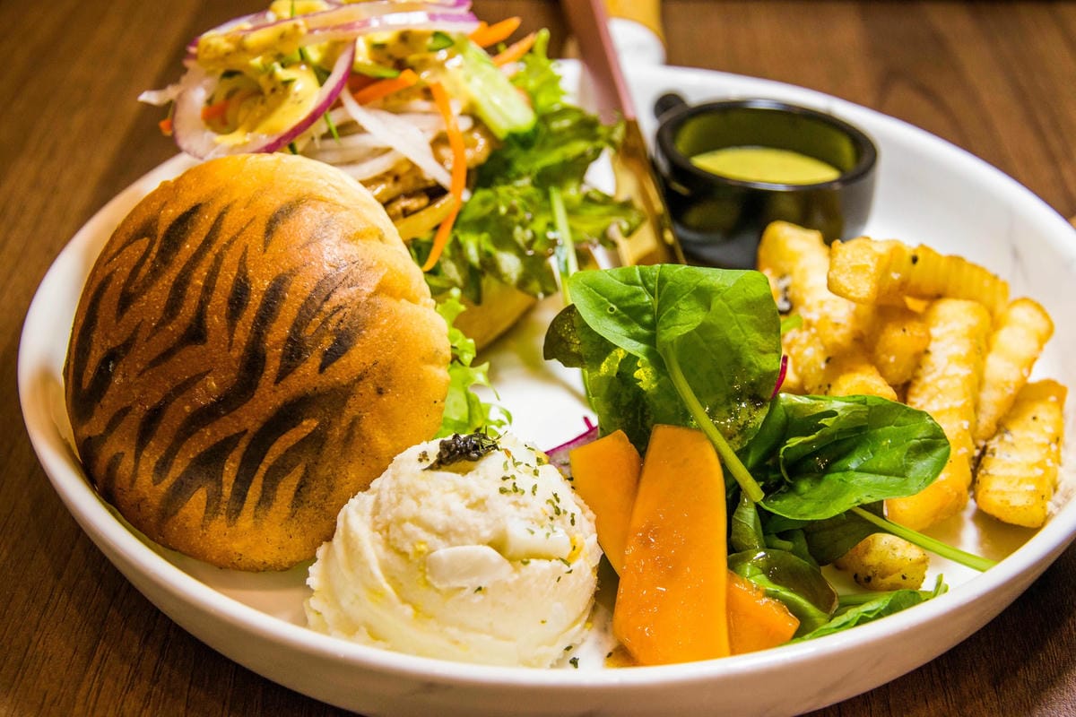 IMG_7814 (Copy).jpg IMG_7814 (Copy).jpg