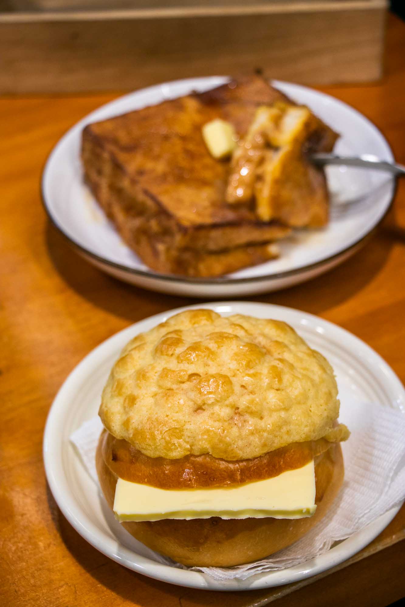 高雄港式料理推薦 崔記小餐館 黯然銷魂飯 西多士菠蘿包都好吃