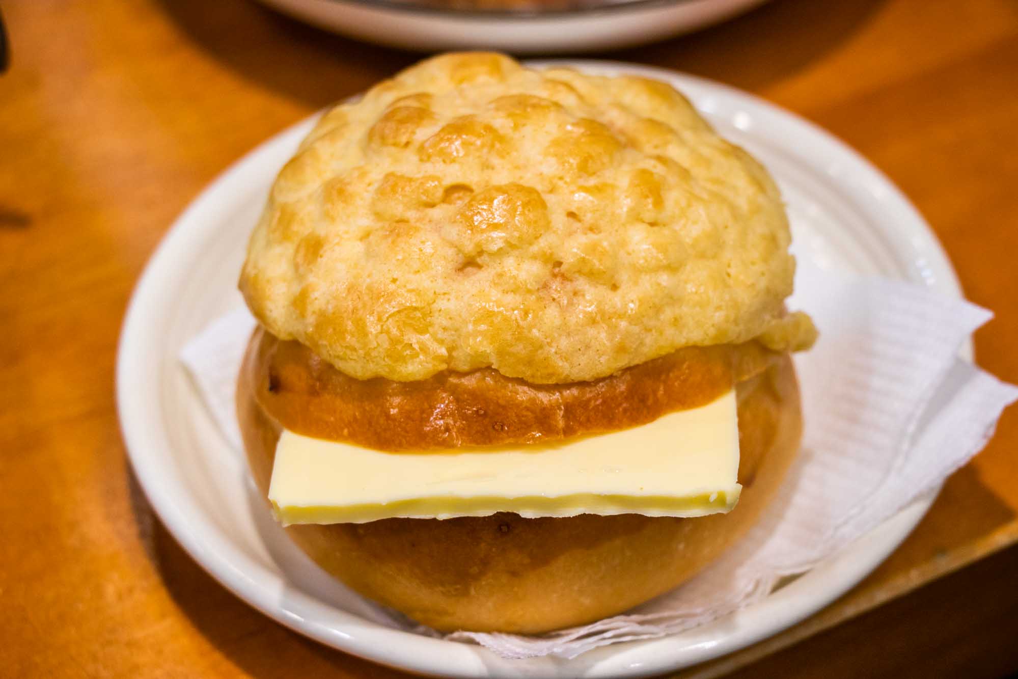 高雄港式料理推薦 崔記小餐館 黯然銷魂飯 西多士菠蘿包都好吃