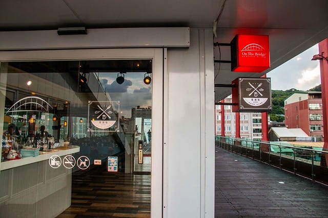 高雄-超浪漫的紅橋餐廳 駁二特區最正點的美食風景 - 第7張圖 IMG_5433