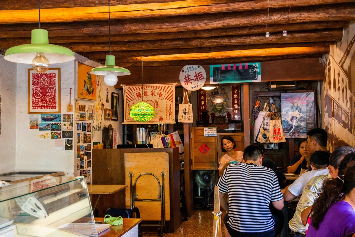 /tmp/phps3O5iv /tmp/phps3O5iv