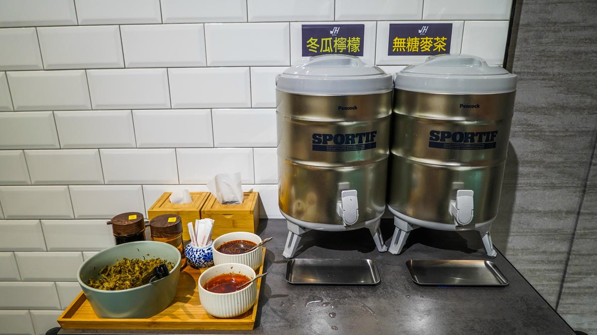 A7_06747.JPG A7_06747.JPG