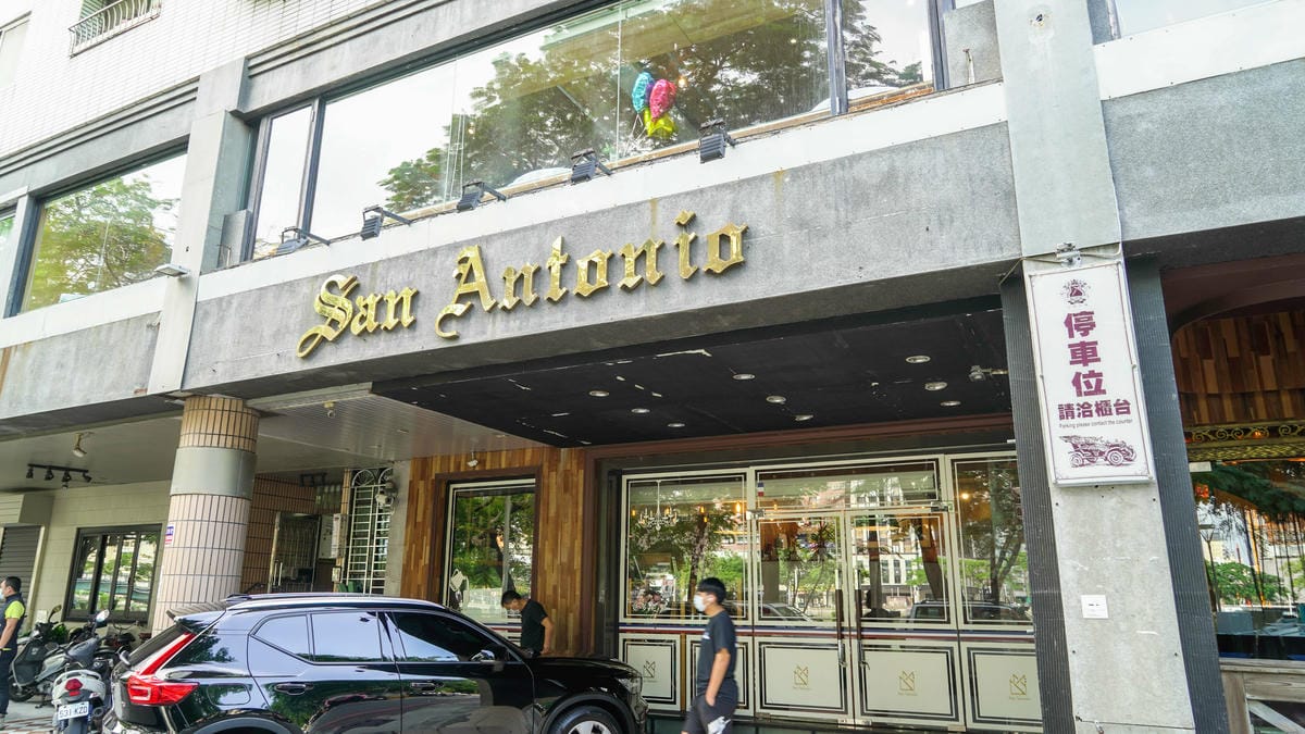 A7_05956.jpg A7_05956.jpg