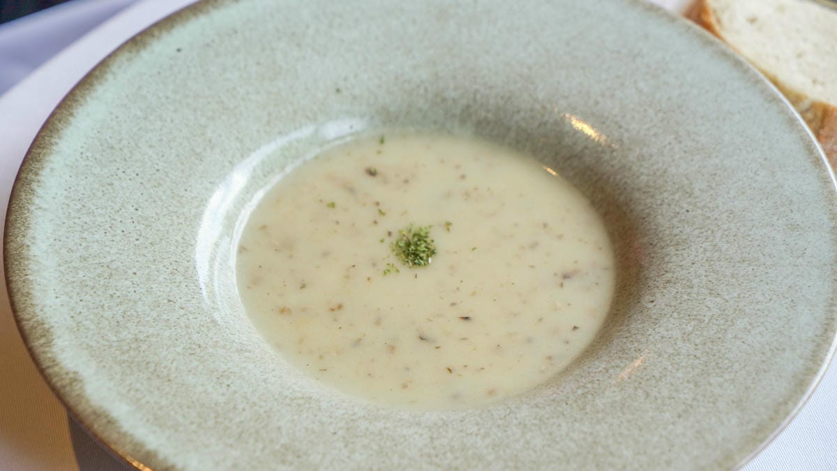 A7_05896.jpg A7_05896.jpg