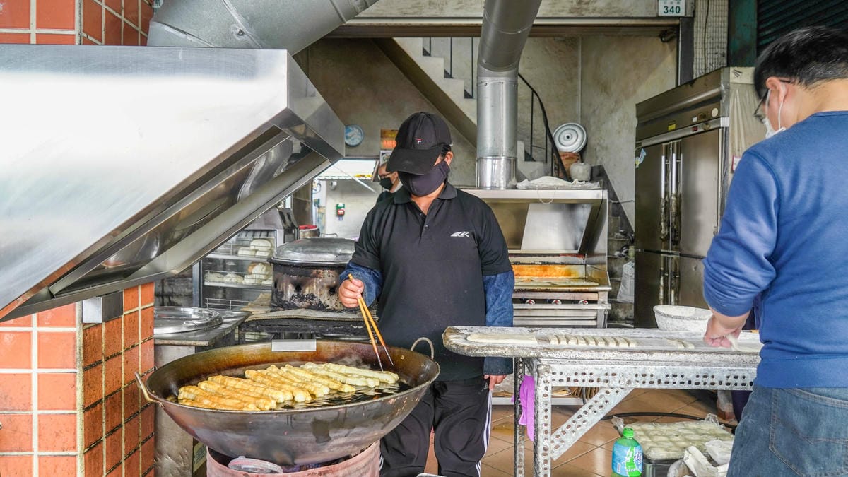 A7_02561.jpg A7_02561.jpg