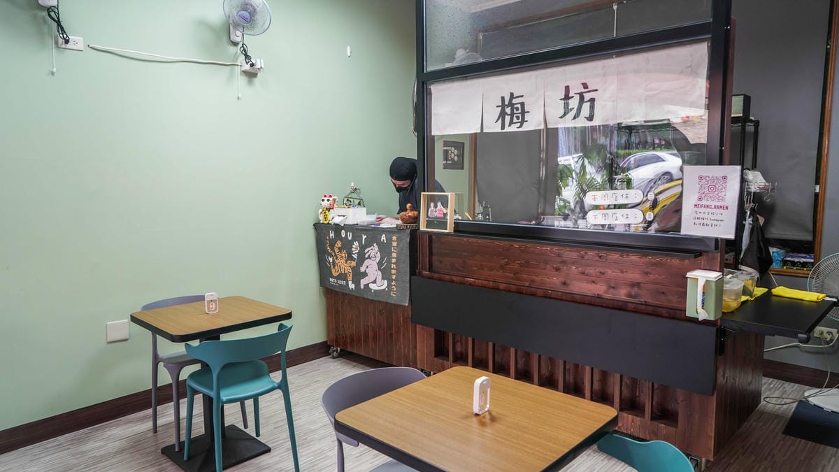 A7_00122.jpg A7_00122.jpg