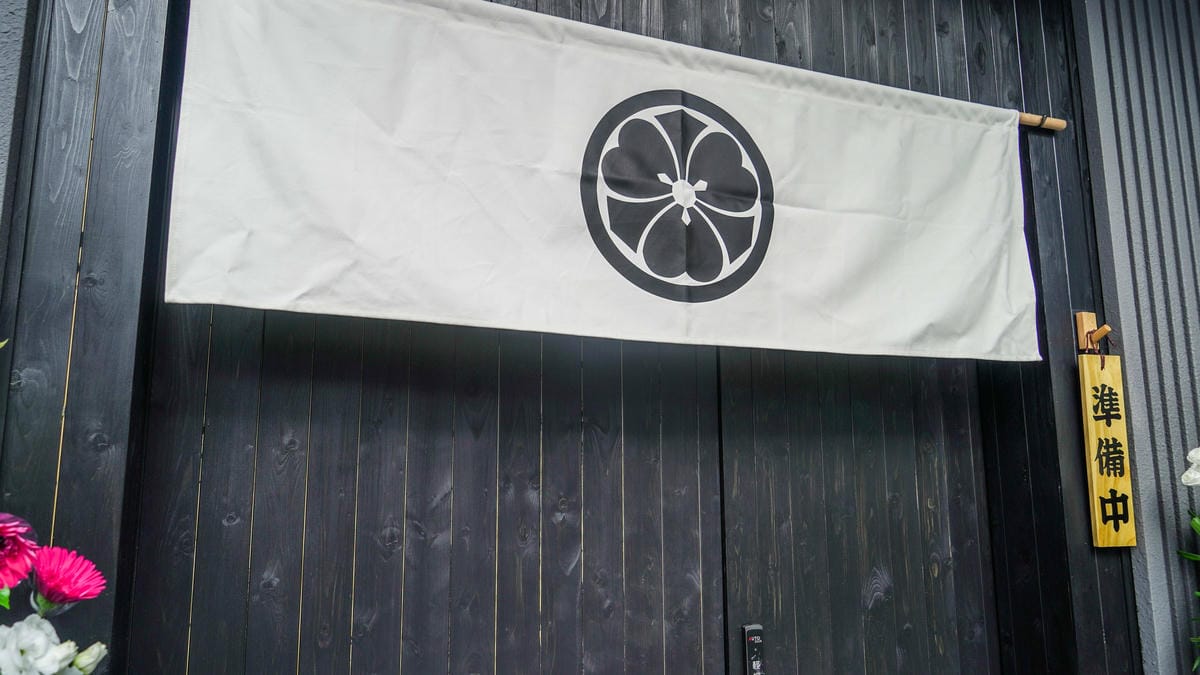 A7_00196.jpg A7_00196.jpg