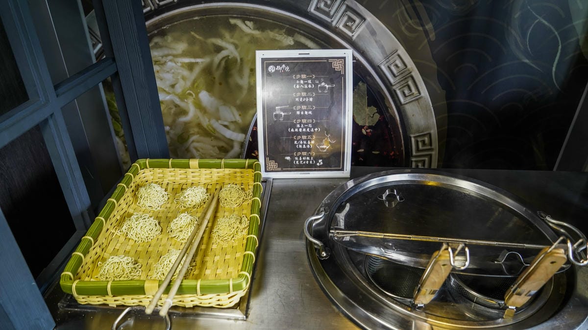 A7_02347.jpg A7_02347.jpg