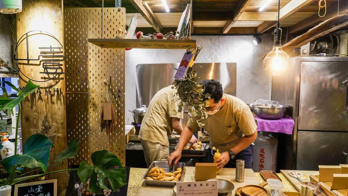 A7_01460.jpg A7_01460.jpg