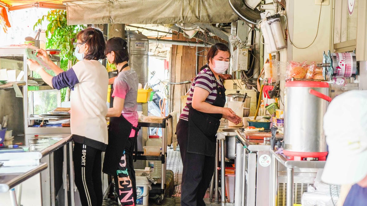 A7_02960.jpg A7_02960.jpg