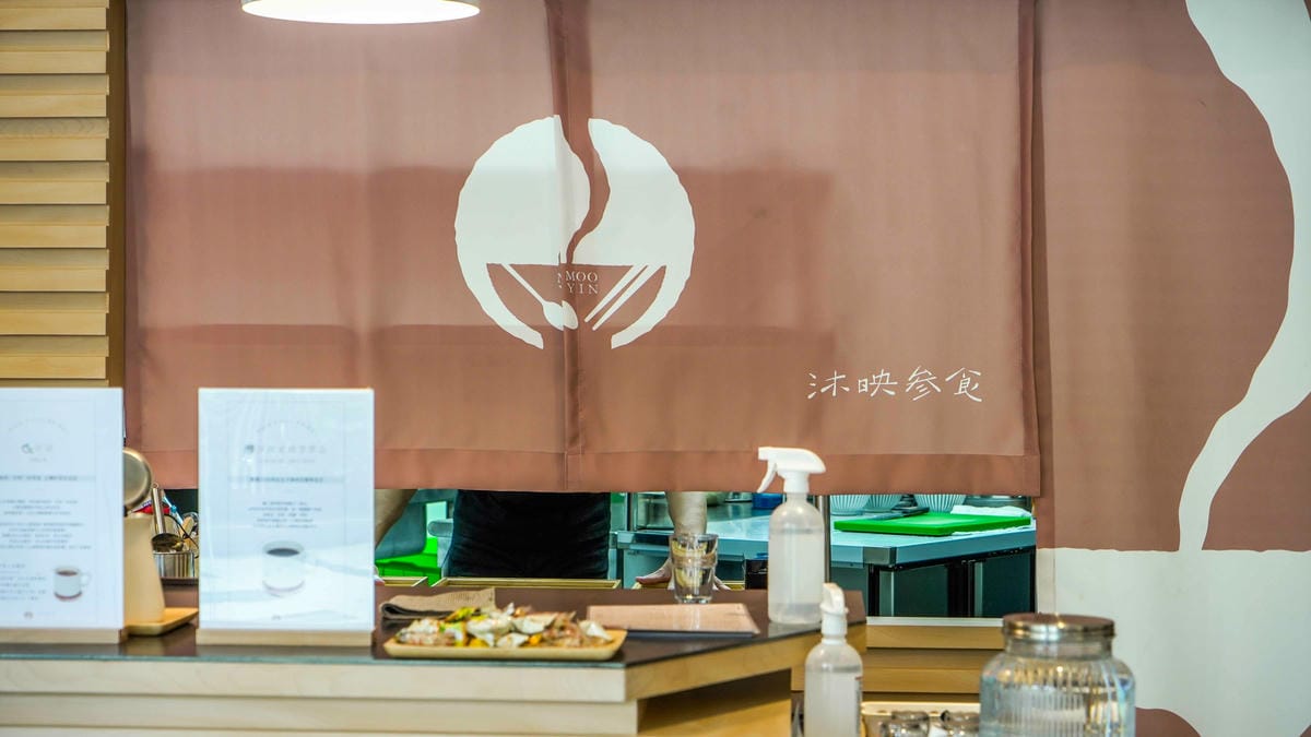 A7_04050.jpg A7_04050.jpg