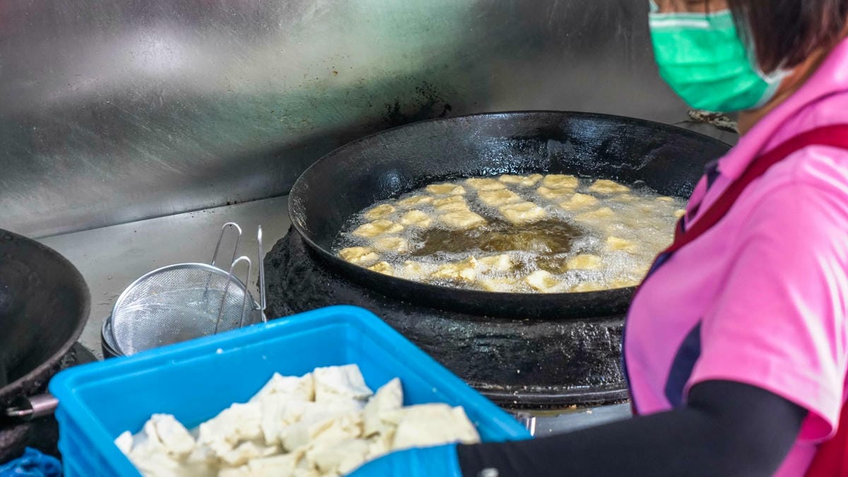 A7_06932.jpg A7_06932.jpg