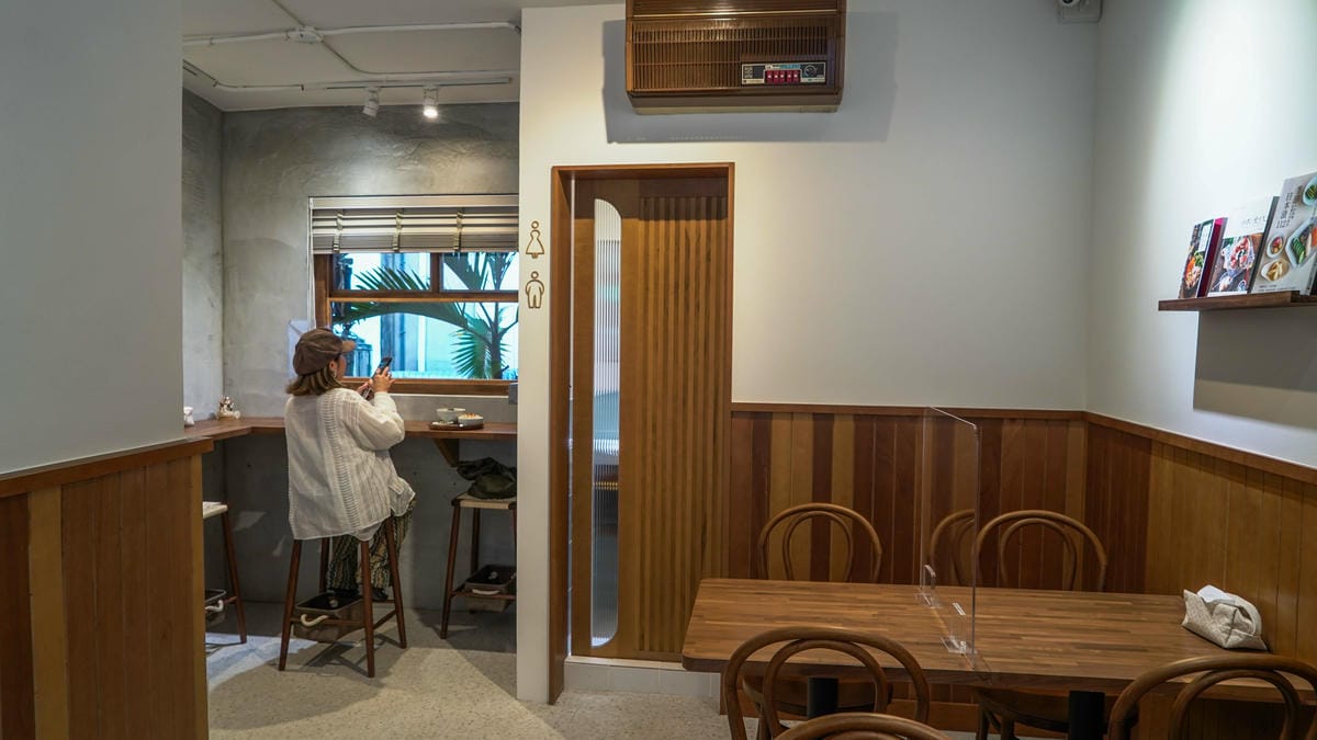 A7_03755.jpg A7_03755.jpg