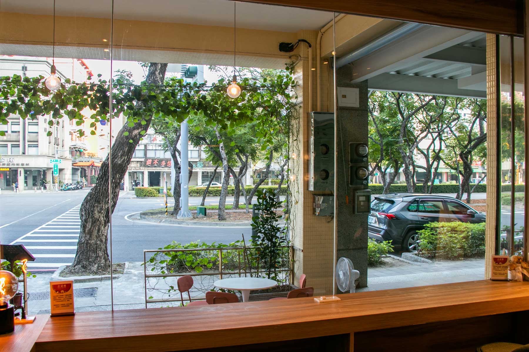 高雄早午餐推薦 二日良咖啡 最愛酪梨雞肉水果沙拉 - 第6張圖 高雄早午餐推薦 二日良咖啡 最愛酪梨雞肉水果沙拉