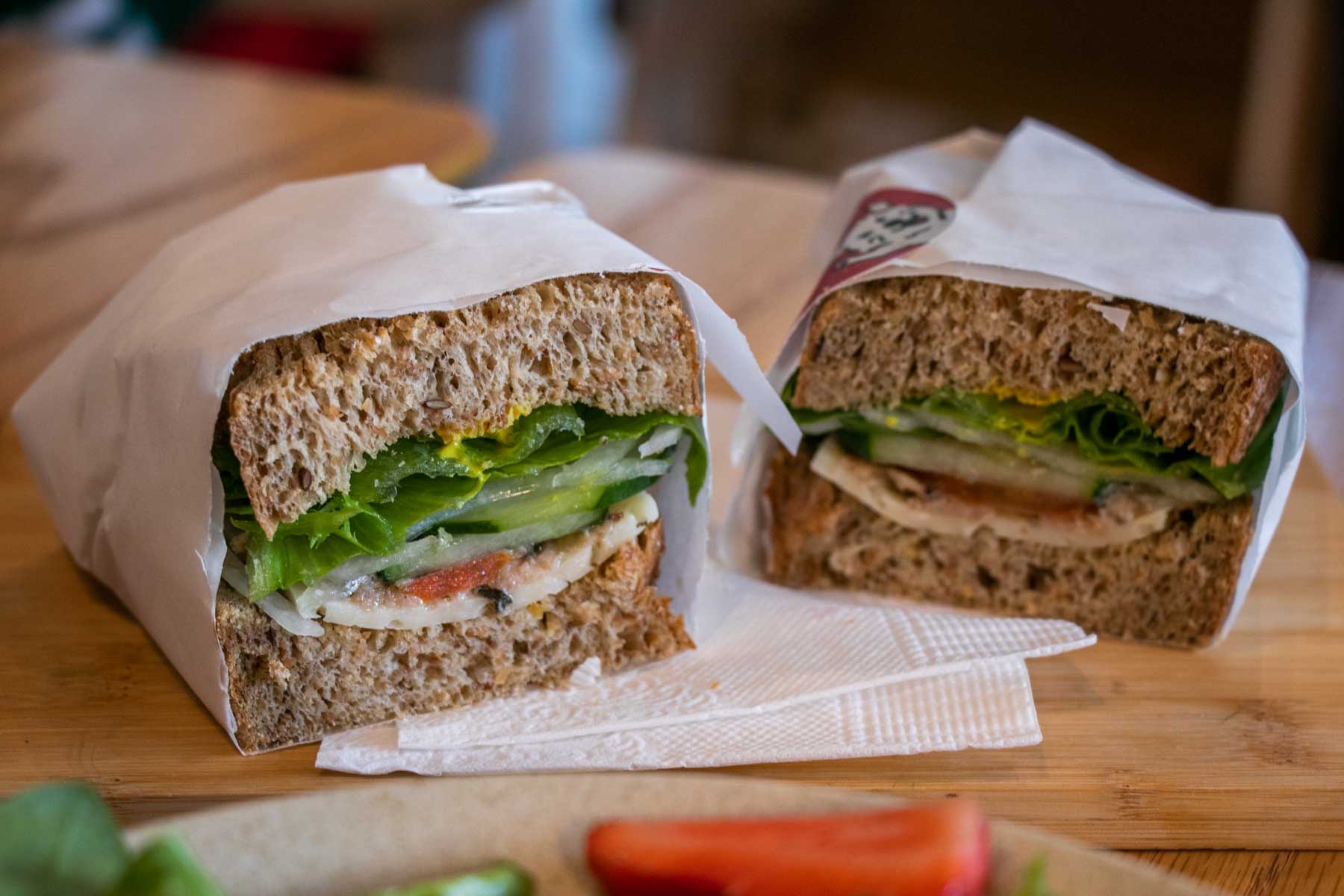 高雄早午餐推薦 二日良咖啡 最愛酪梨雞肉水果沙拉 - 第16張圖 高雄早午餐推薦 二日良咖啡 最愛酪梨雞肉水果沙拉