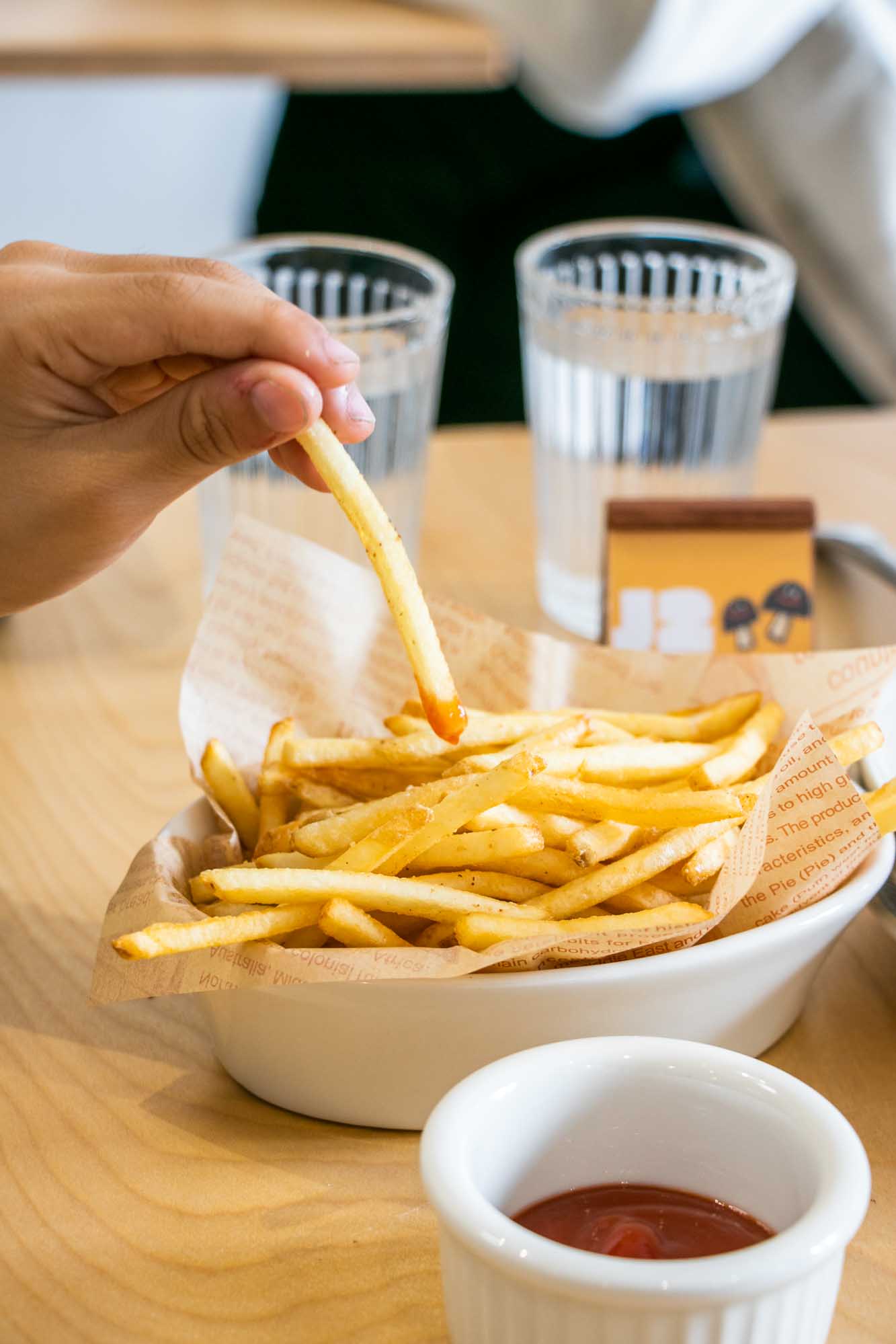 高雄披薩 酸種羅馬披薩｜JAN’s Table PIZZA 從龍華市場到新店面