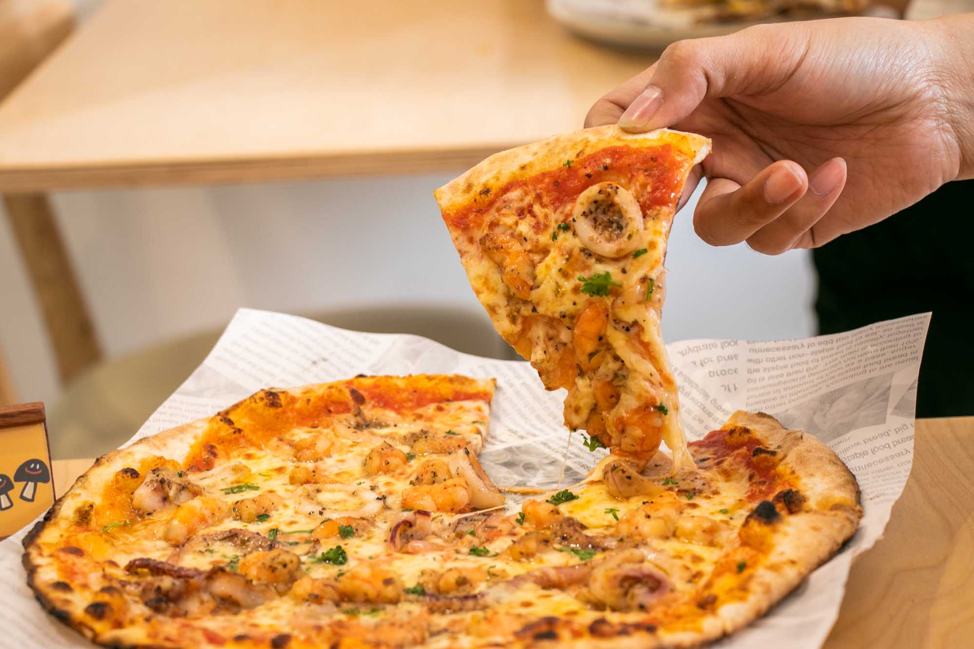 高雄披薩 酸種羅馬披薩｜JAN’s Table PIZZA 從龍華市場到新店面