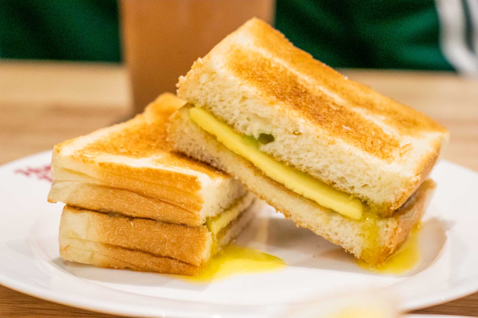 高雄海南雞飯 餓八來秋 高雄鹽埕店