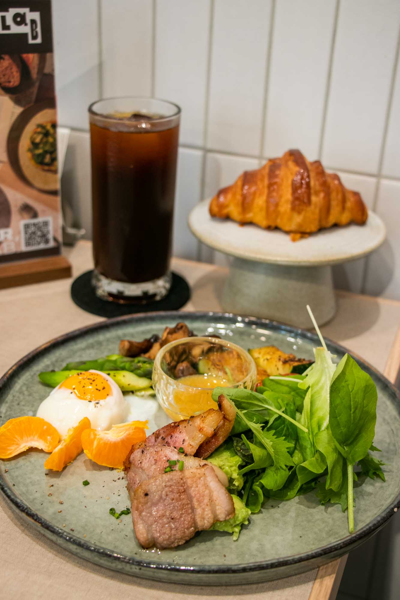 高雄早午餐 LAB AMPM 昉 美術館附近悠閒美景 還有義大利麵