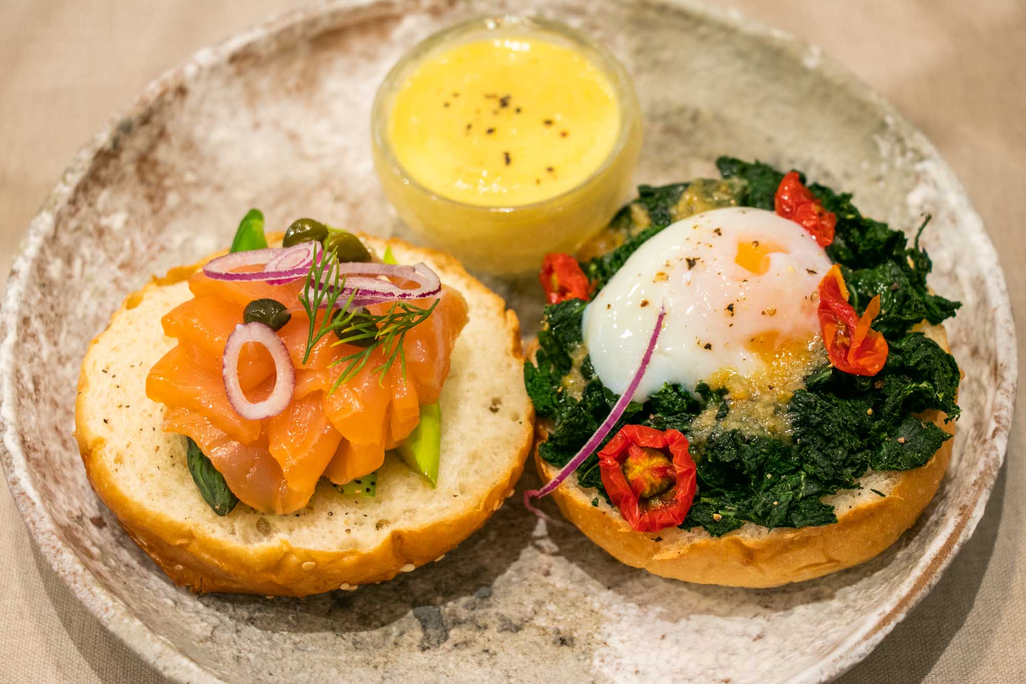 高雄早午餐 LAB AMPM 昉 美術館附近悠閒美景 還有義大利麵