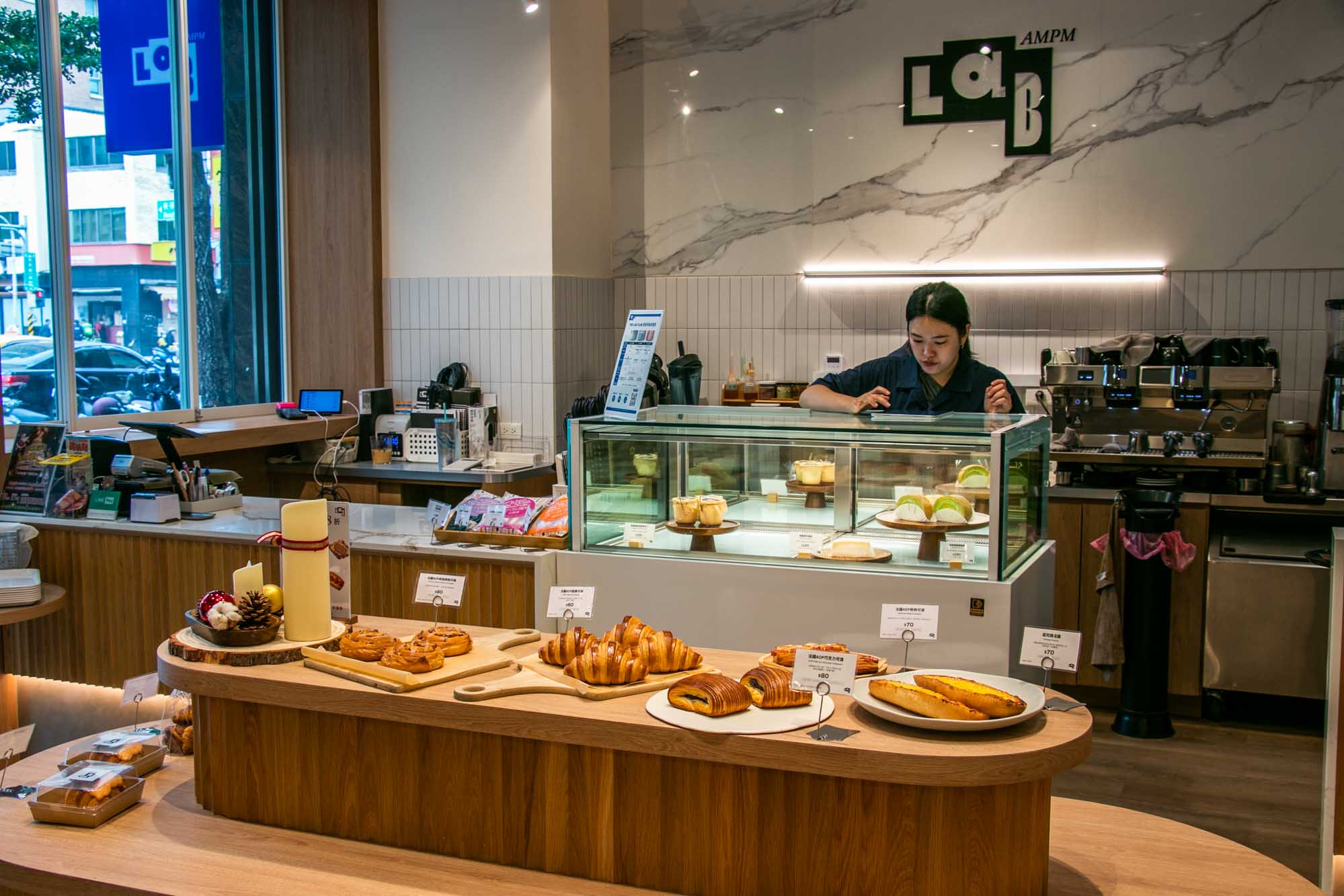 高雄早午餐 LAB AMPM 昉 美術館附近悠閒美景 還有義大利麵