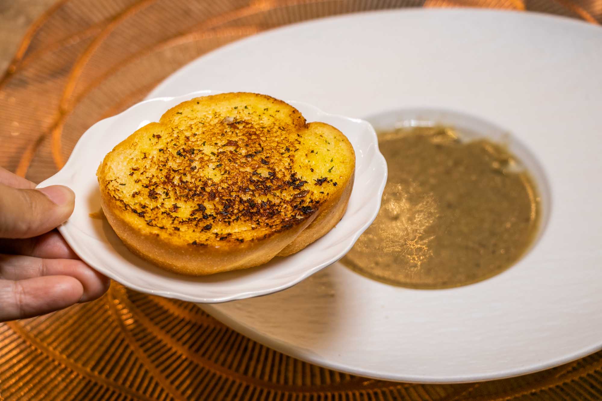 高雄慶生聚會推薦 明水然 高雄大立店 評價超高無菜單鐵板燒 五度獲選『全台十大頂級鐵板燒』殊榮