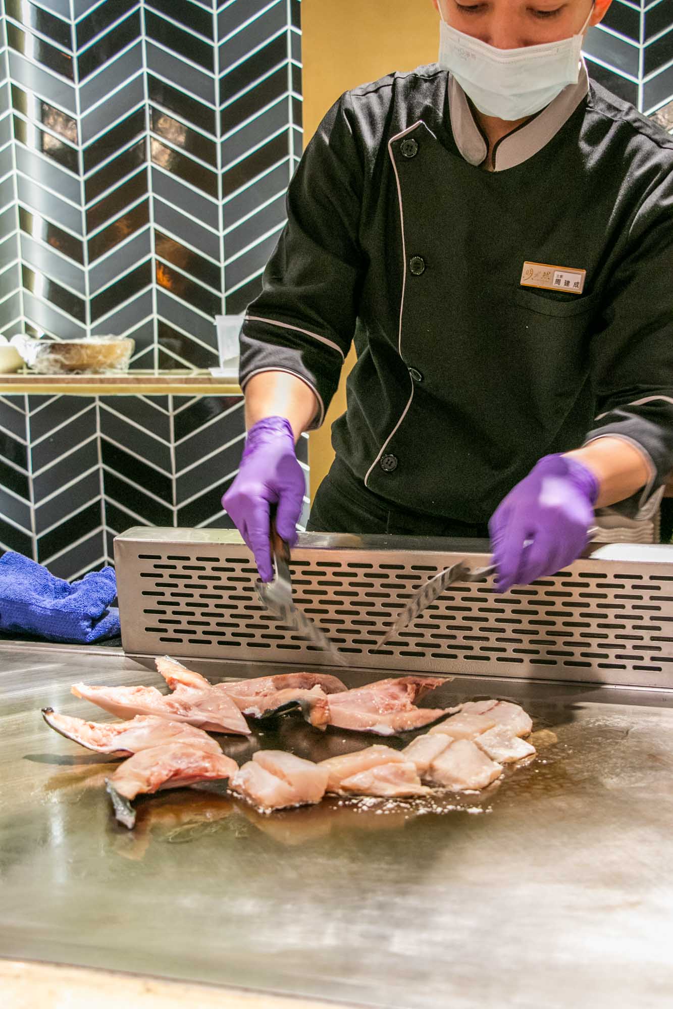 高雄慶生聚會推薦 明水然 高雄大立店 評價超高無菜單鐵板燒 五度獲選『全台十大頂級鐵板燒』殊榮