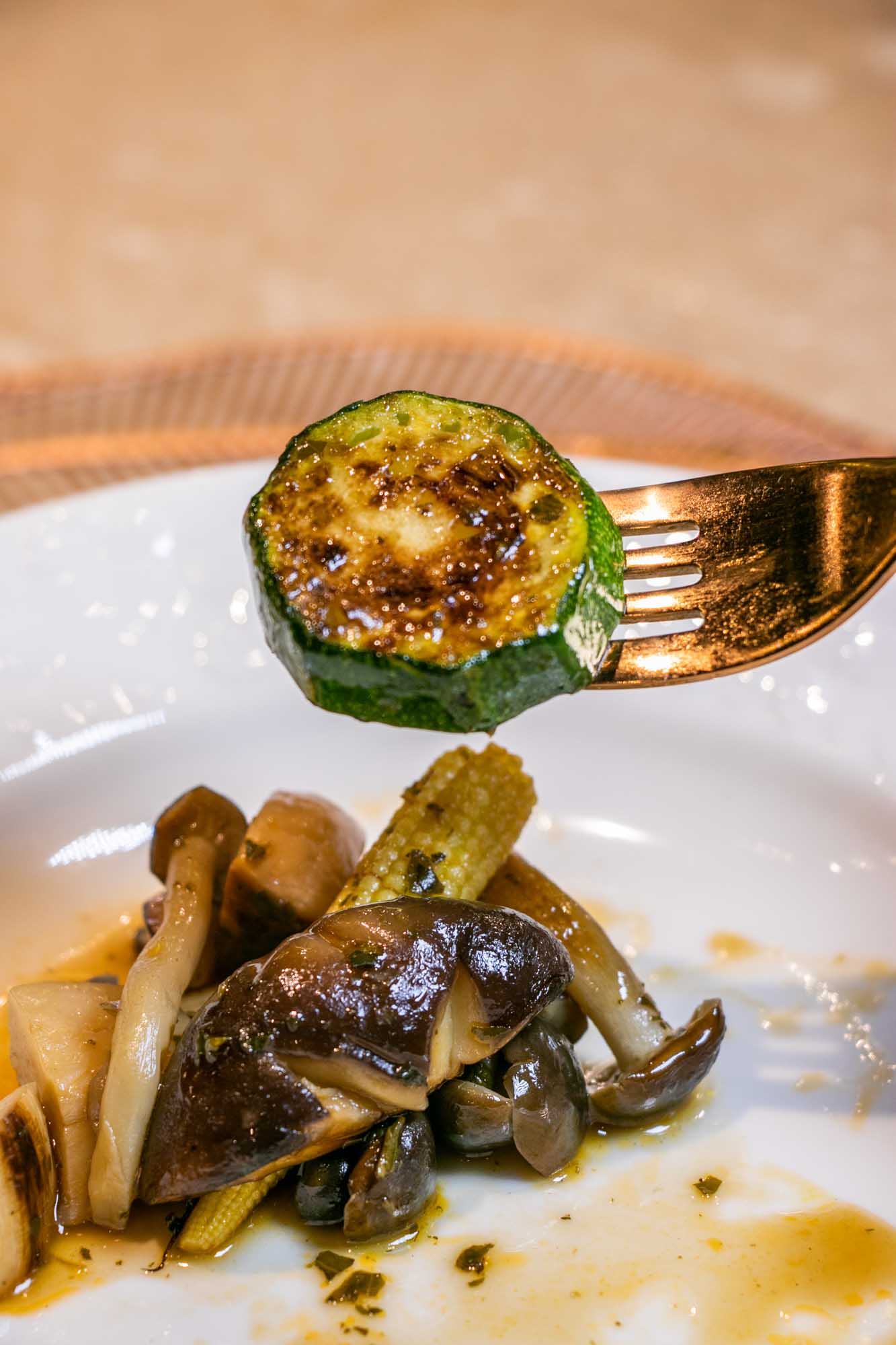 高雄慶生聚會推薦 明水然 高雄大立店 評價超高無菜單鐵板燒 五度獲選『全台十大頂級鐵板燒』殊榮