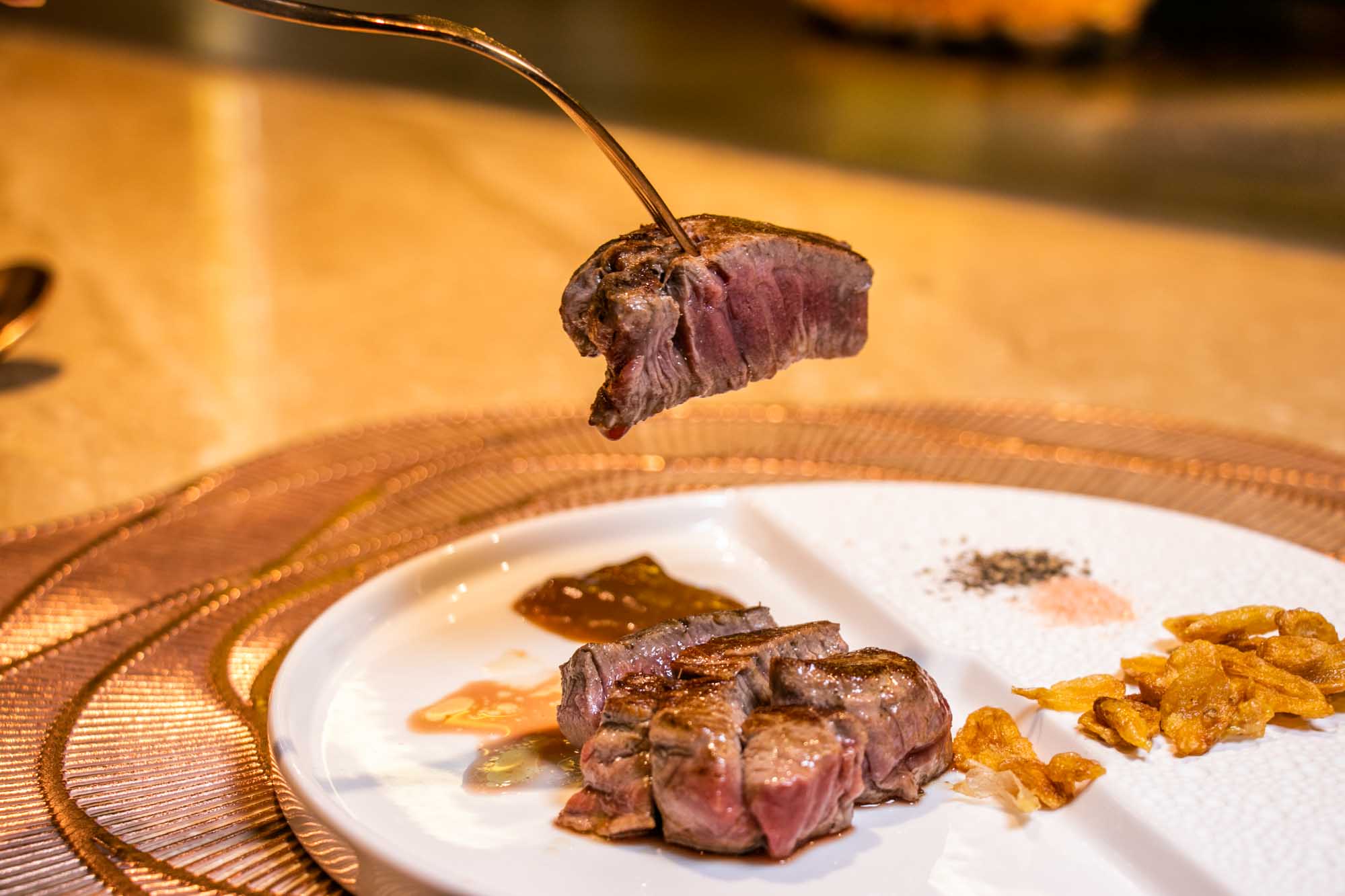 高雄慶生聚會推薦 明水然 高雄大立店 評價超高無菜單鐵板燒 五度獲選『全台十大頂級鐵板燒』殊榮