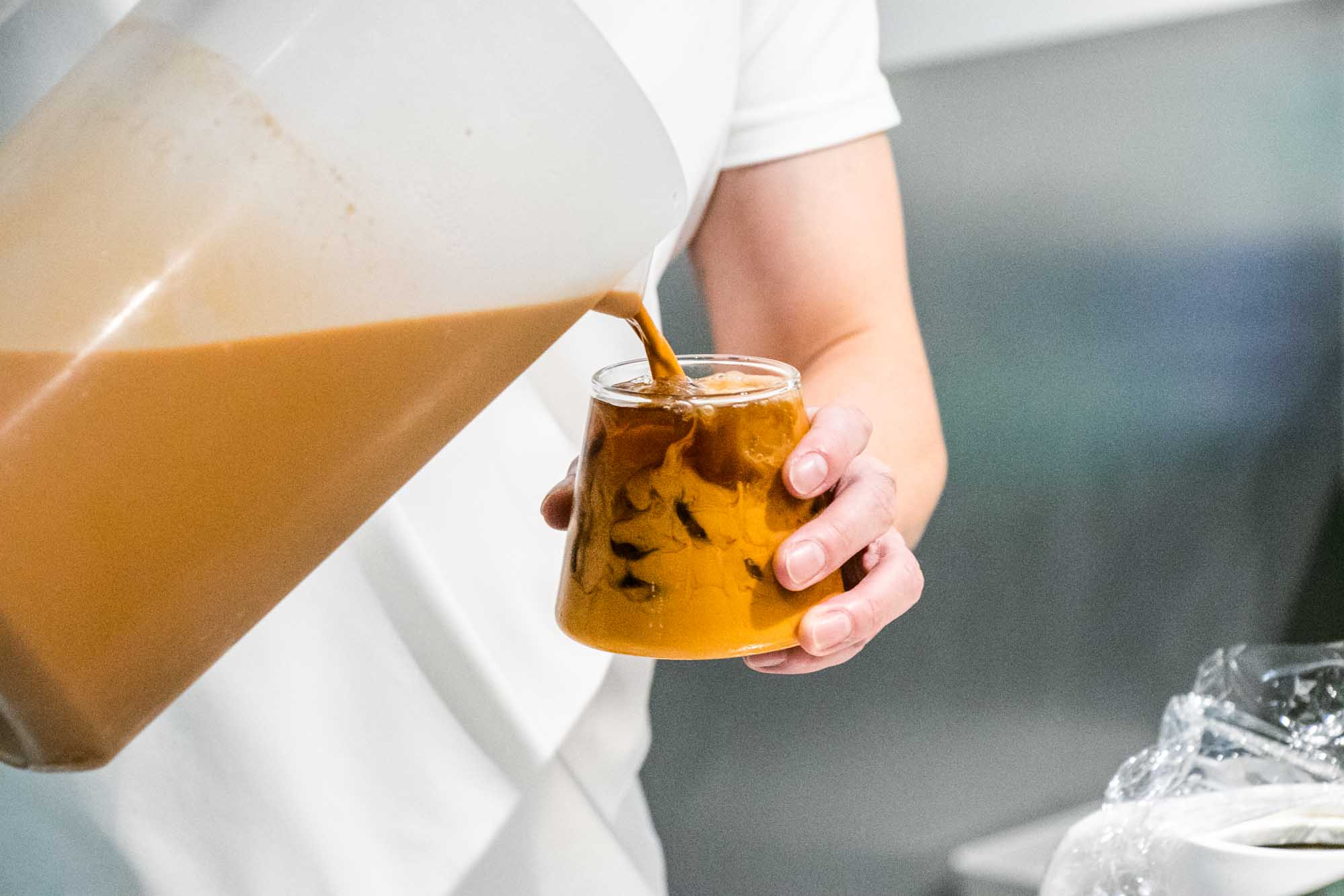 台南 沙卡里巴市場 煮合 Thai Inspired 海南雞飯和泰奶超讚