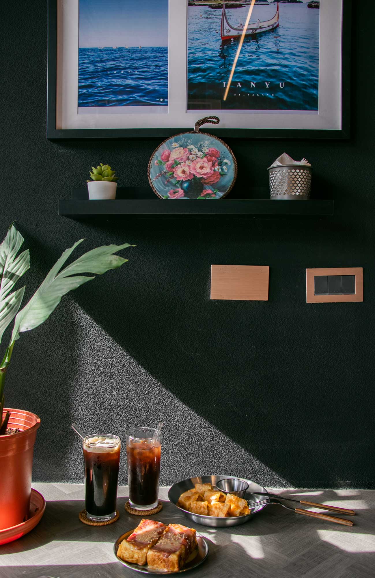 高雄早午餐推薦  東清三十三號 𝟯𝟯 𝗜𝗿𝗮𝗻𝗺𝗲𝘆𝗹𝗲𝗸｜建工店