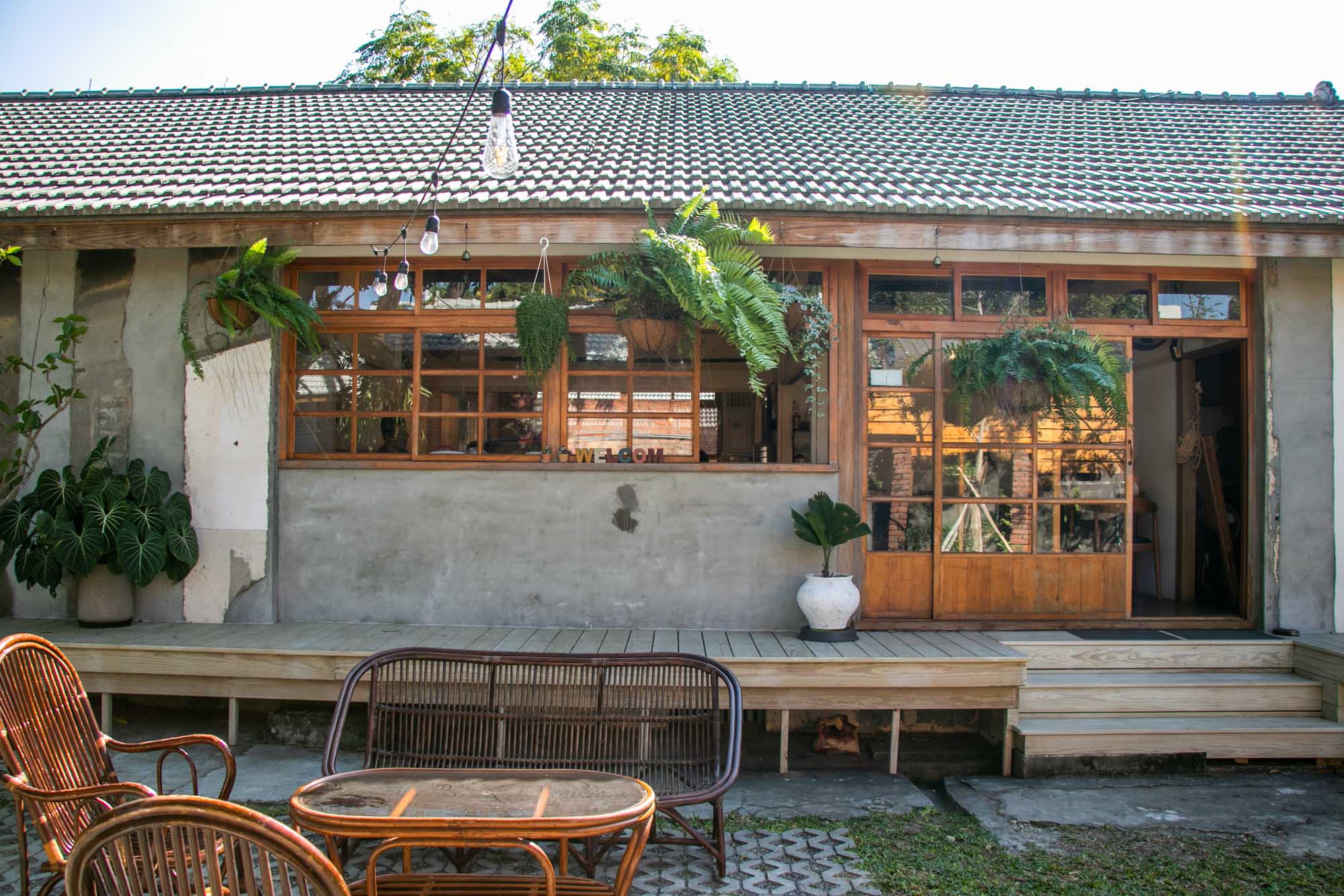 高雄美食 黃埔新村 大地林檎-契作小農廚房 自製麵包超熱門