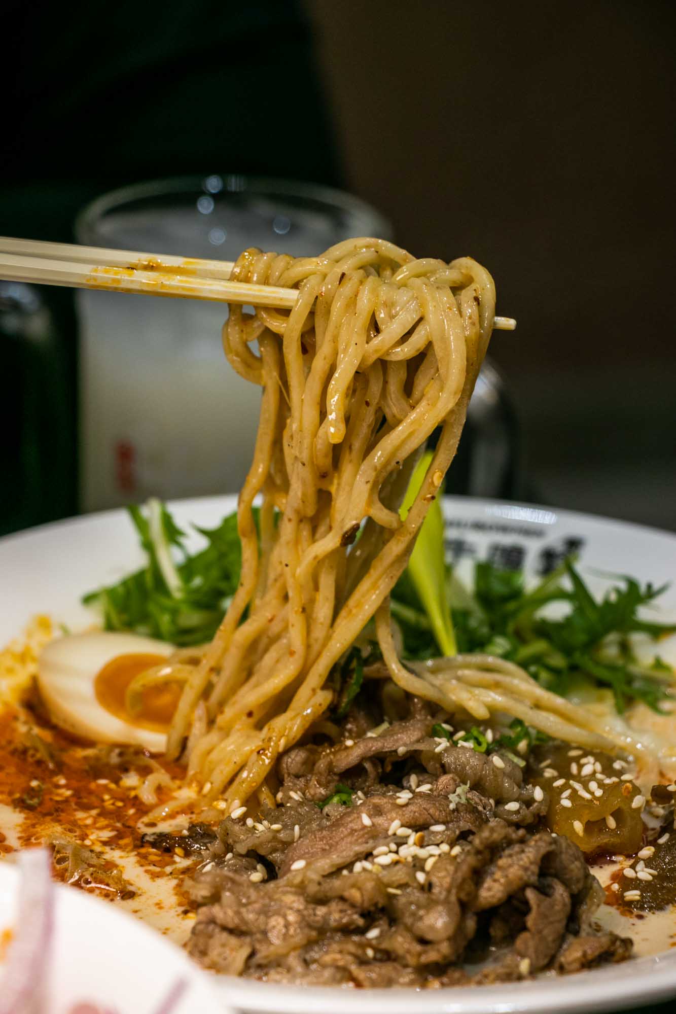 高雄澄清路牛肉麵推薦 貴方牛鳴｜老麵新造所